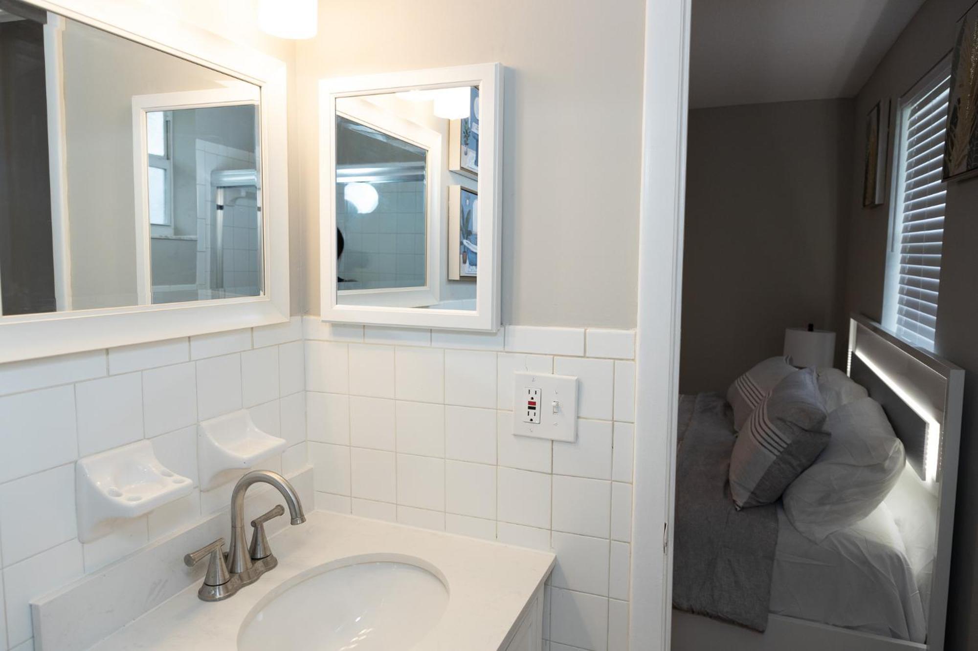 Cozy And Modern Vacation Home ฮาลลันเดลบีช ภายนอก รูปภาพ